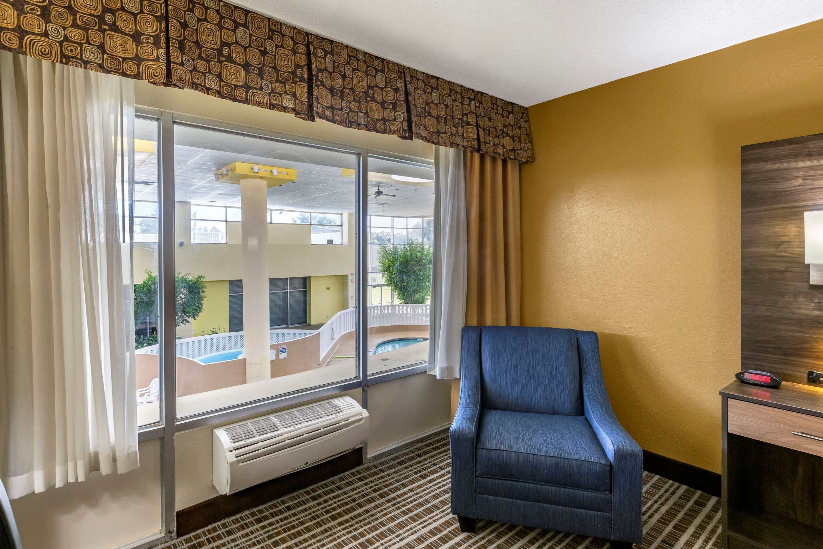 Room amenity
