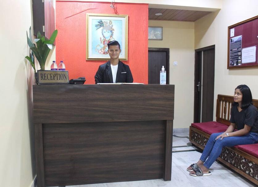 Front desk Photo