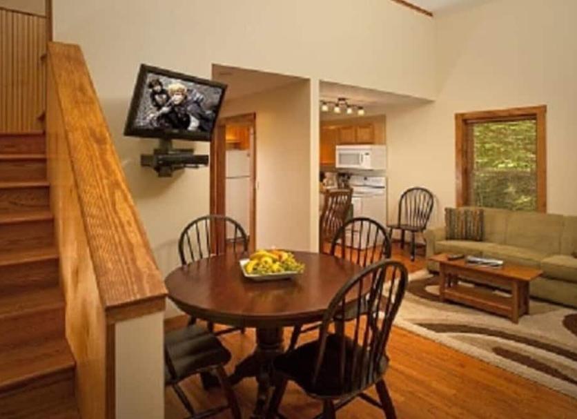 Dining room Photo