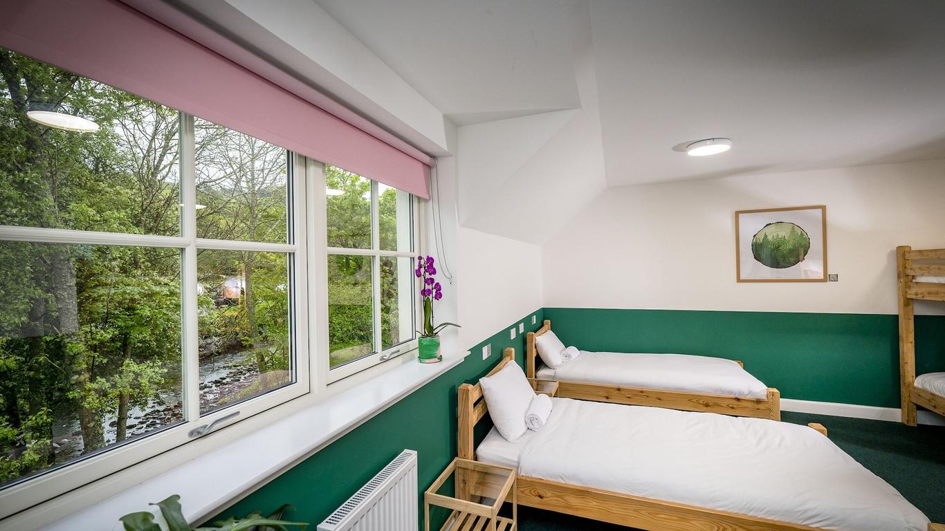 Loch Ness Bunk Inn