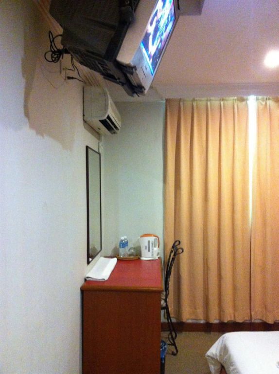 Room amenity