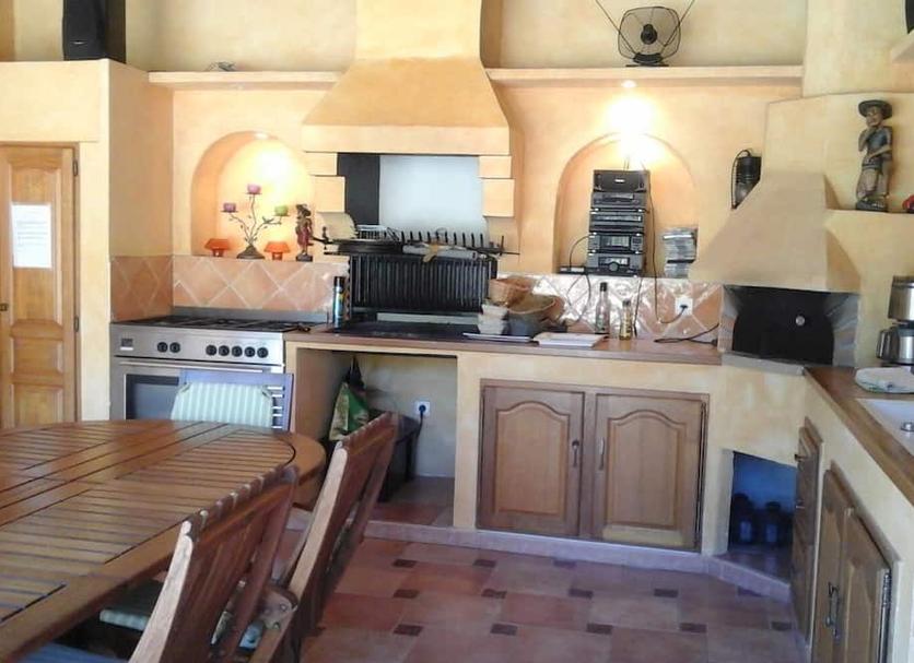 Kitchen Photo