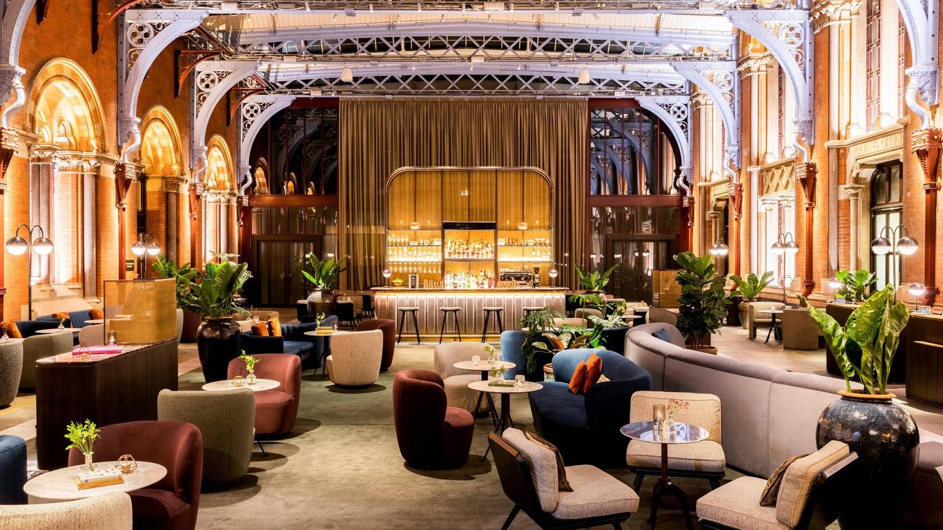 St. Pancras Renaissance Hotel London £222. London Hotel Deals & Reviews