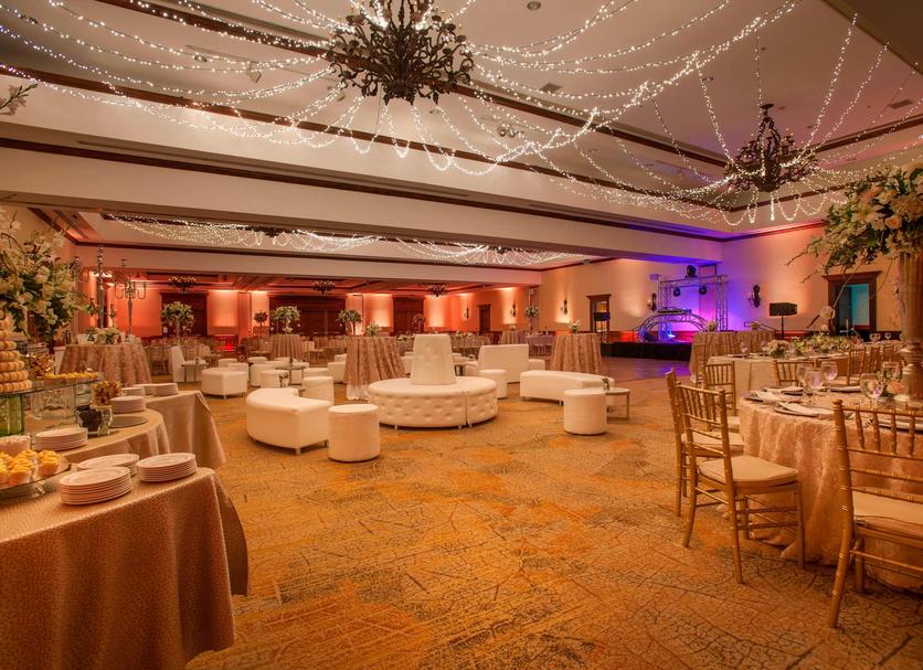 Banquet hall Photo