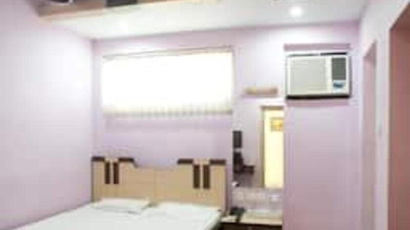 Live In Service Apartment