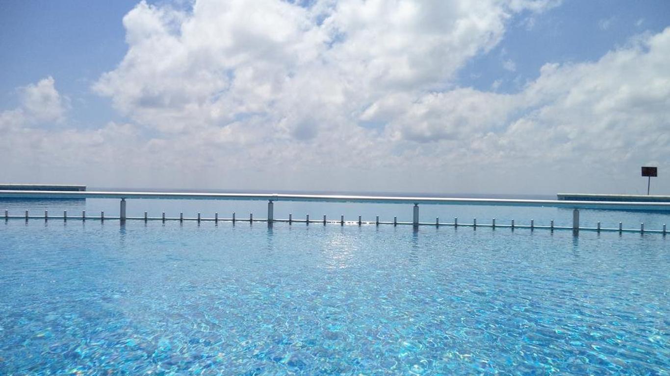 July Morning Seaside Resort