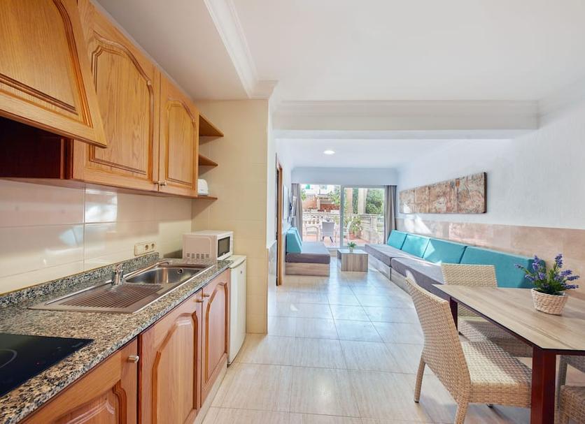 Kitchen Photo