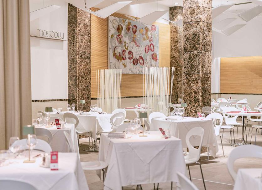 Banquet hall Photo