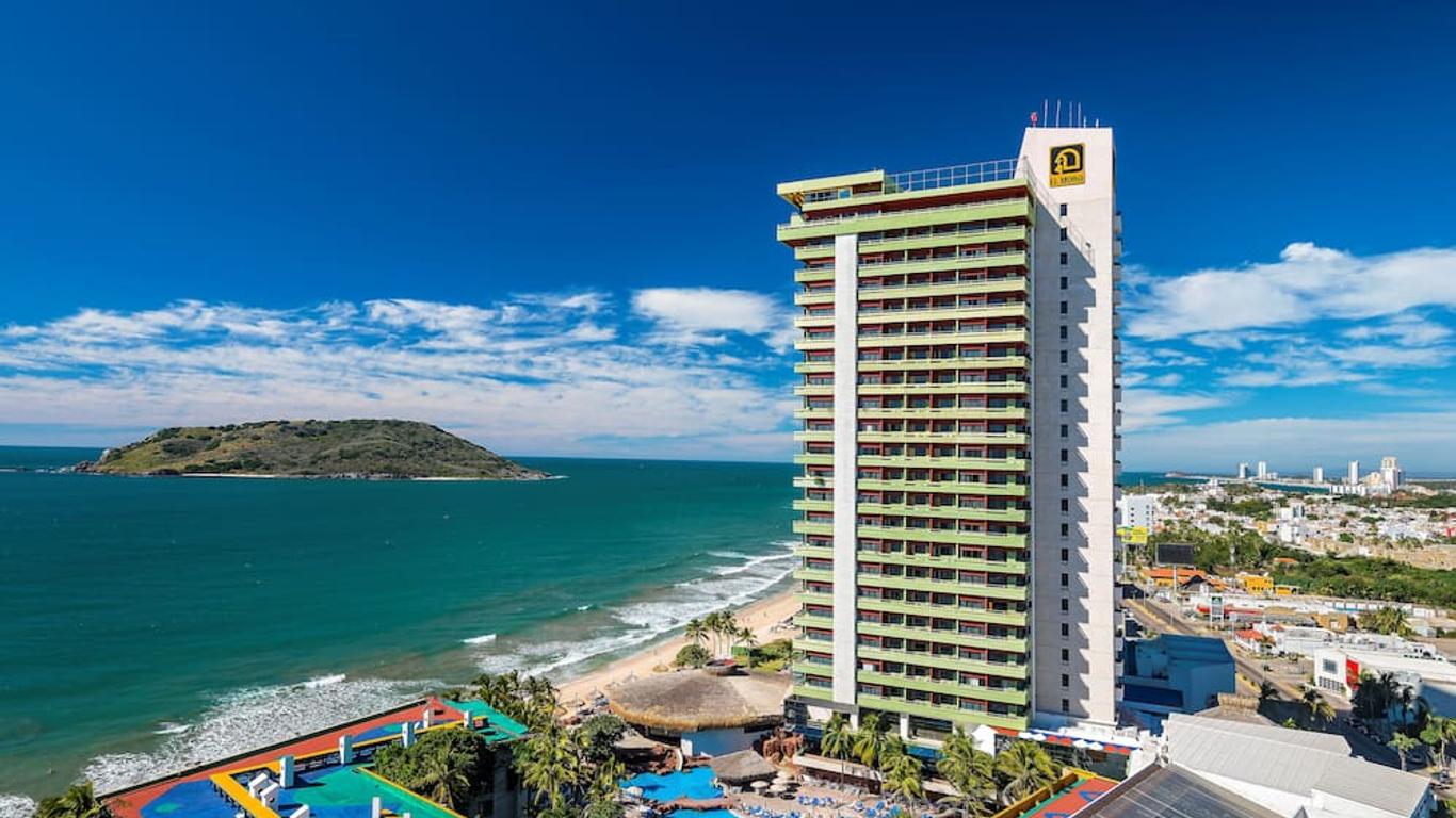El Cid El Moro Beach