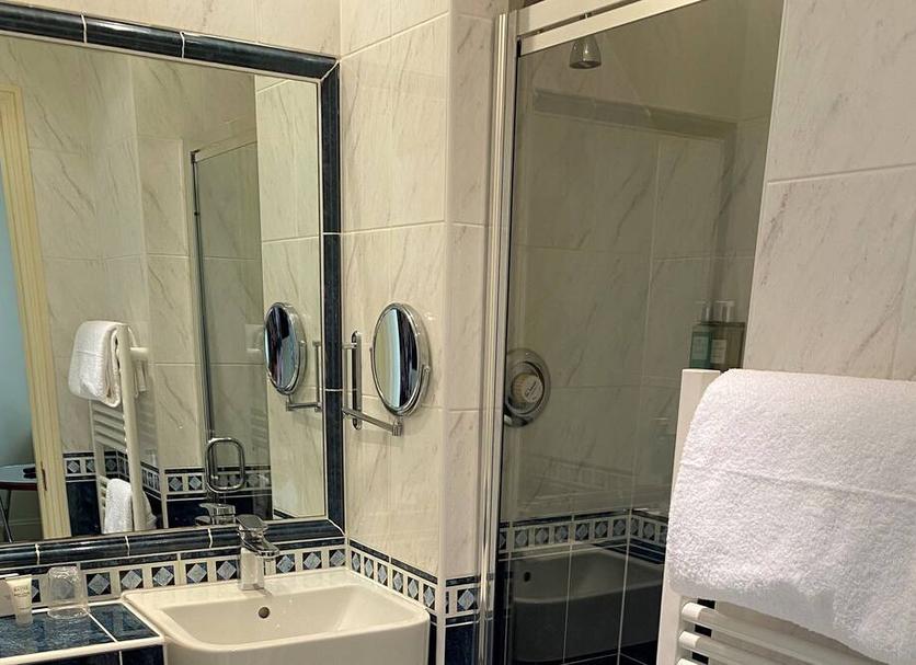 Bathroom Photo