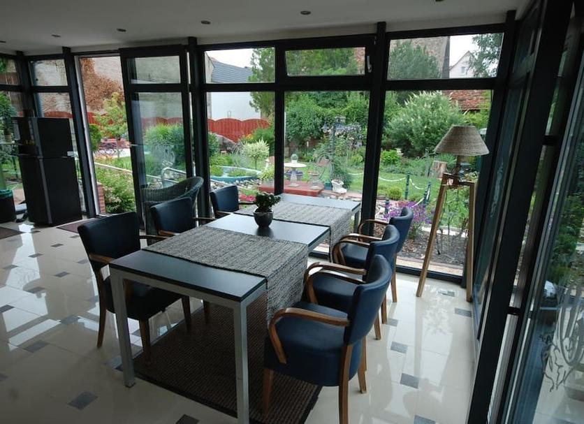 Dining room Photo
