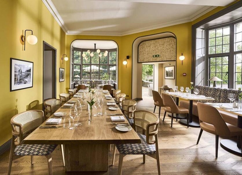 Restaurant Photo