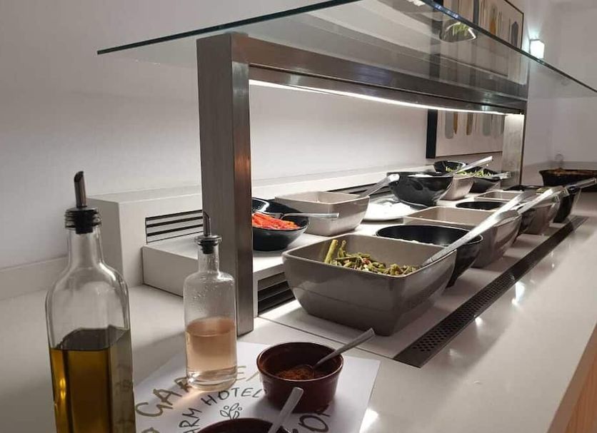 Buffet Photo