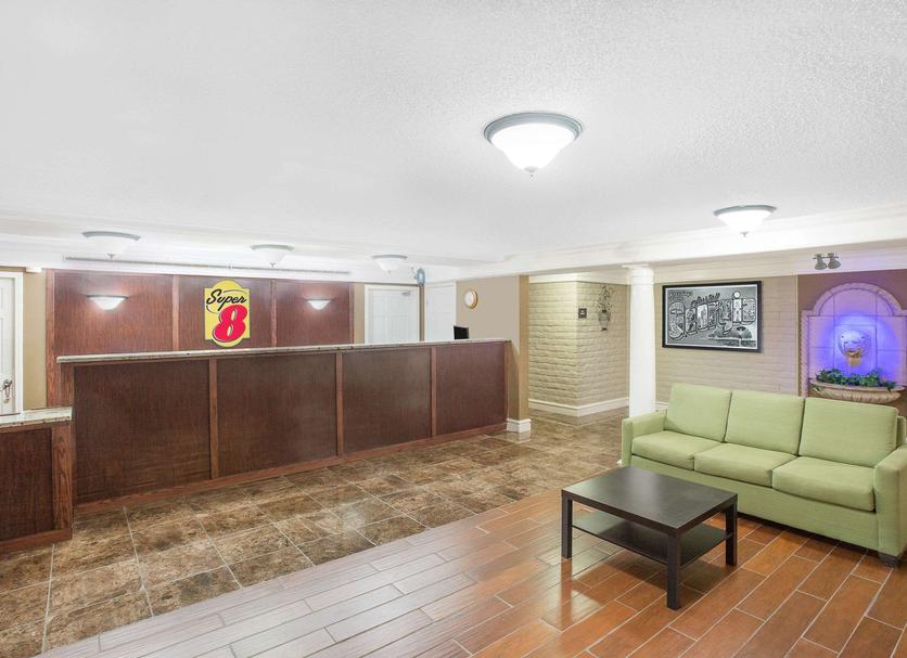 Front desk Photo