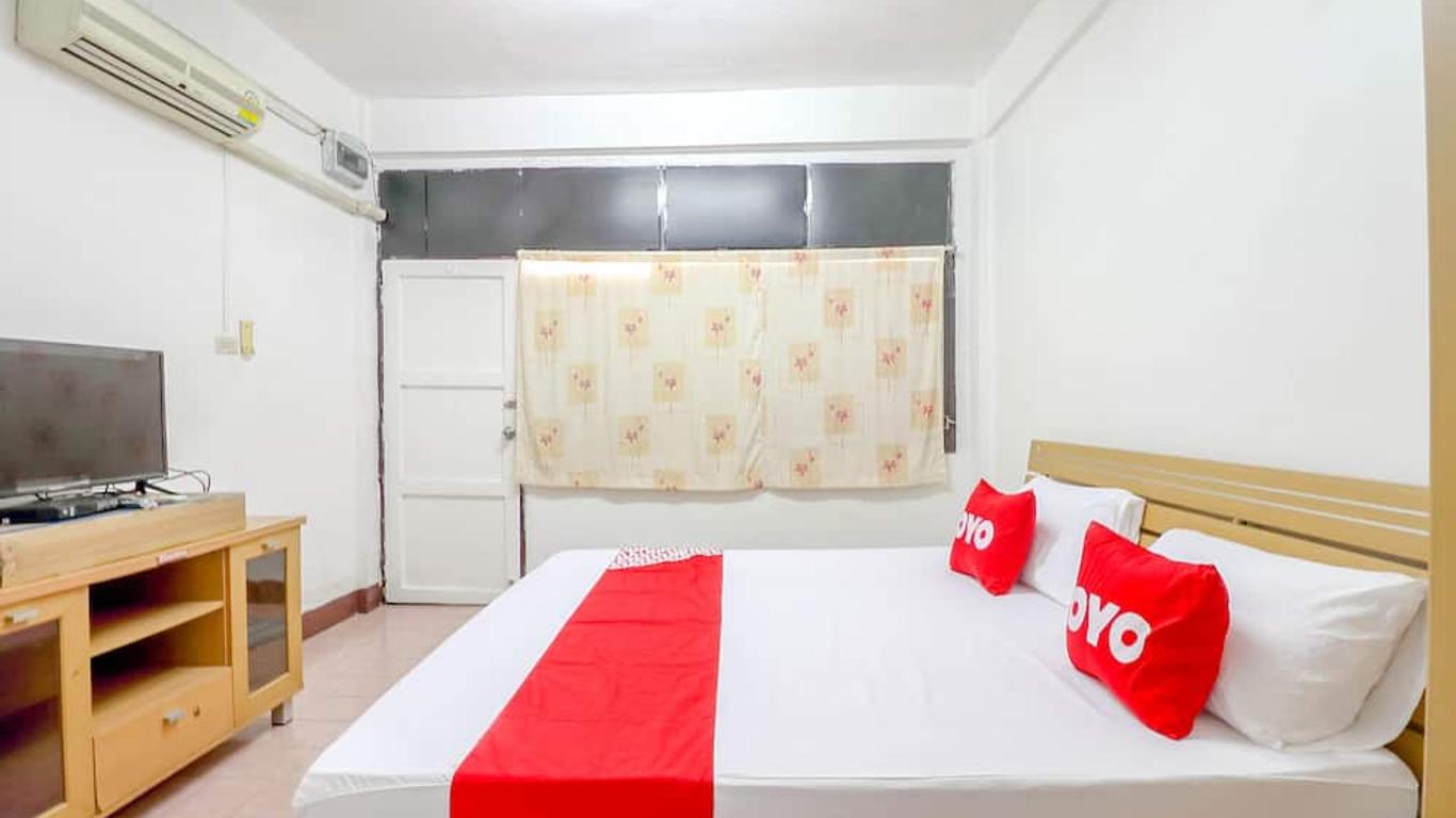 OYO 525 Mrt Phetkasem 48 Place