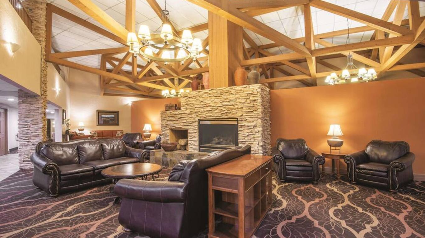 La Quinta Inn & Suites by Wyndham Silverthorne - Summit Co