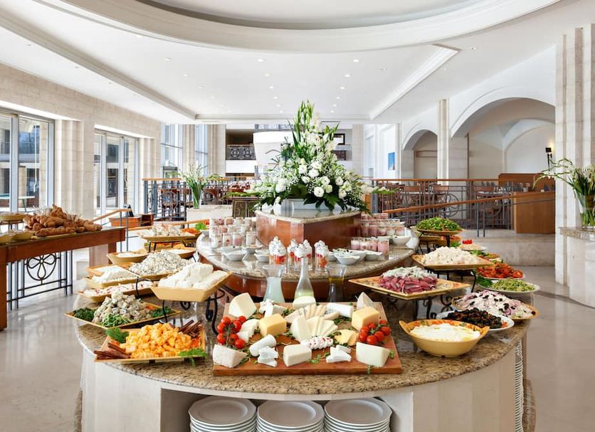 Buffet Photo