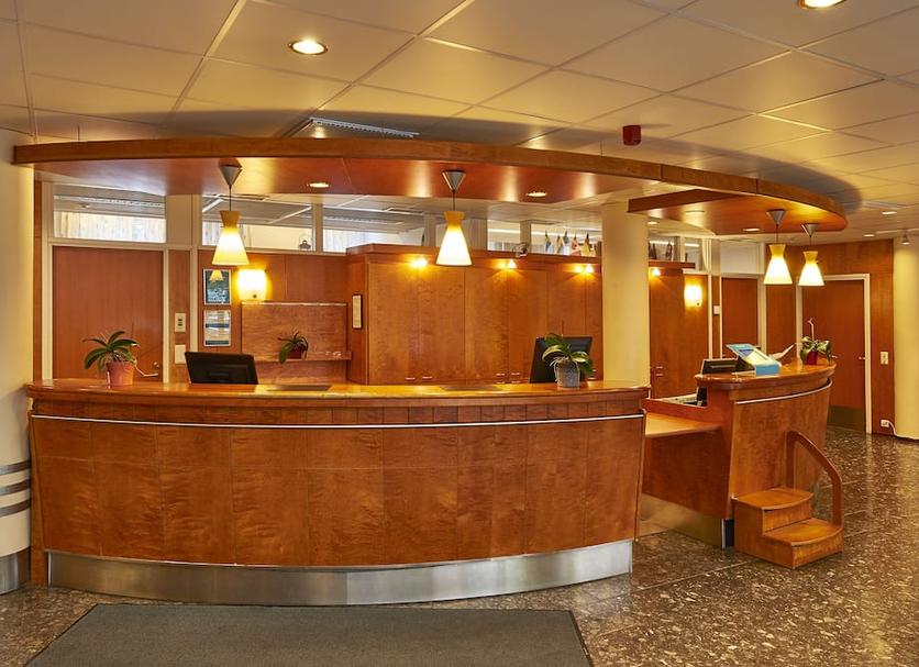 Front desk Photo