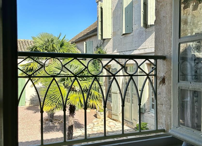 Balcony Photo