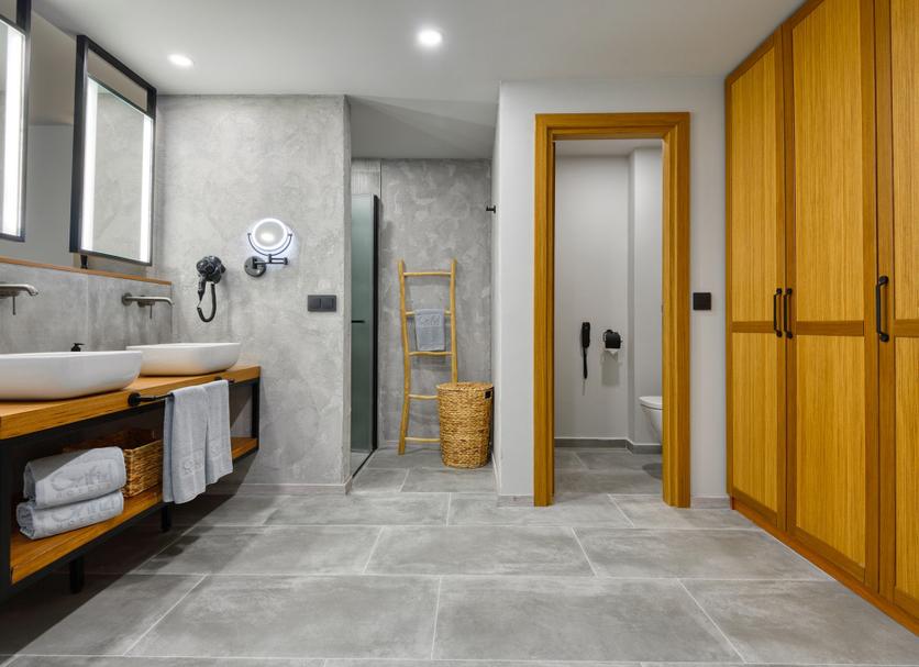 Bathroom Photo