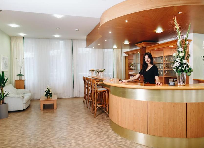 Front desk Photo
