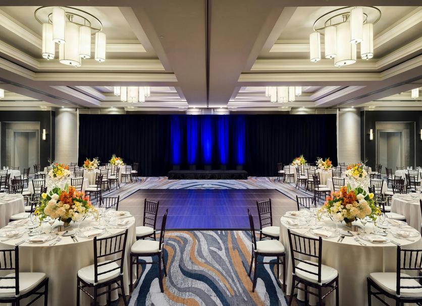 Banquet hall Photo