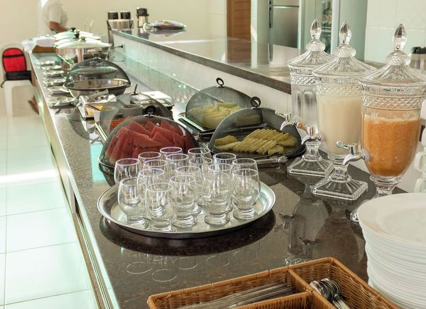 Buffet Photo