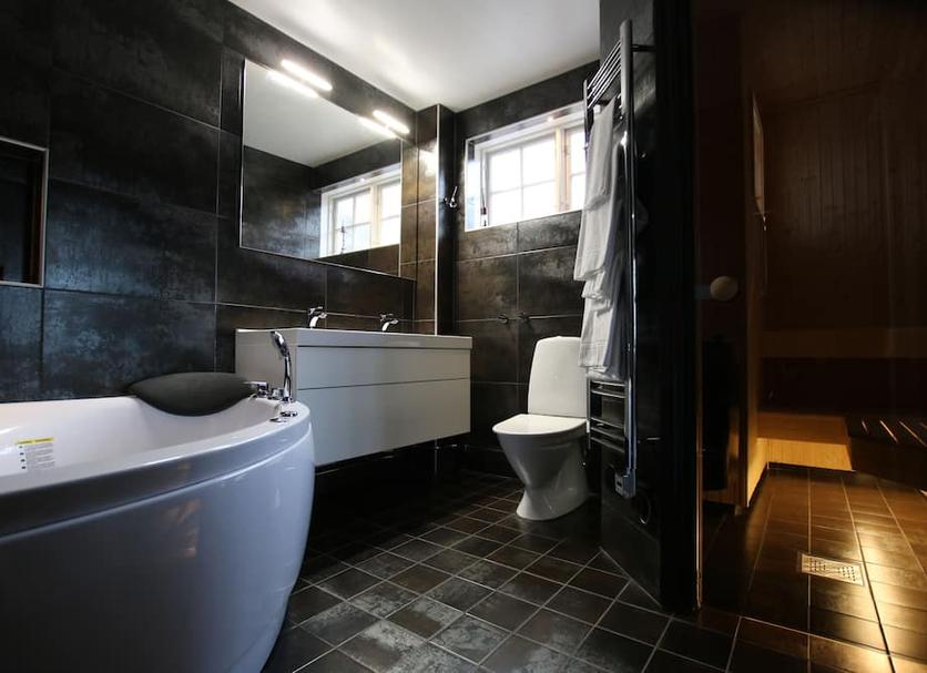 Bathroom Photo