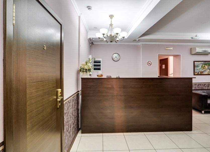 Front desk Photo