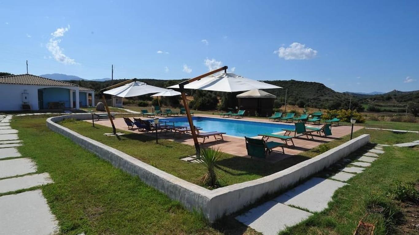 Hotel Baia Cea