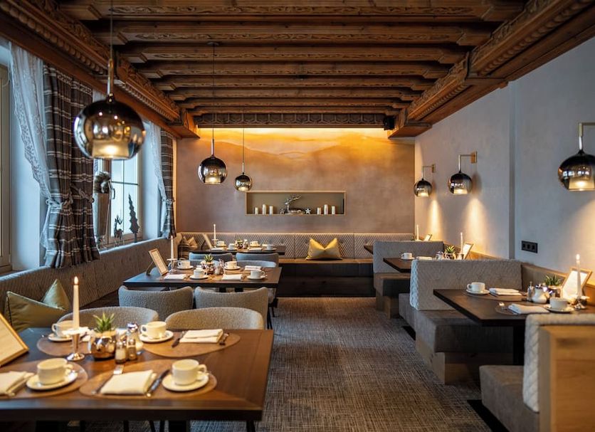 Restaurant Photo