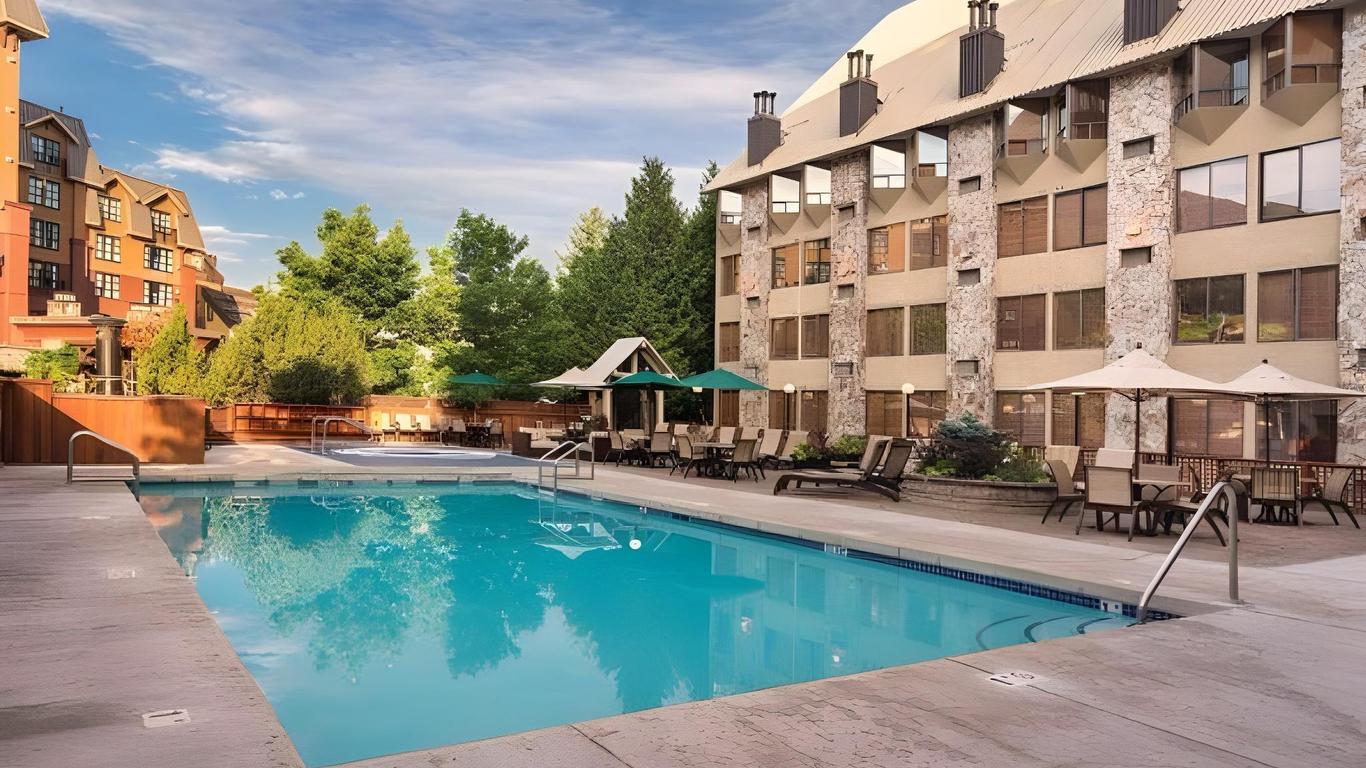 Mountainside Lodge