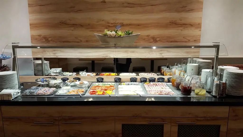 Buffet Photo