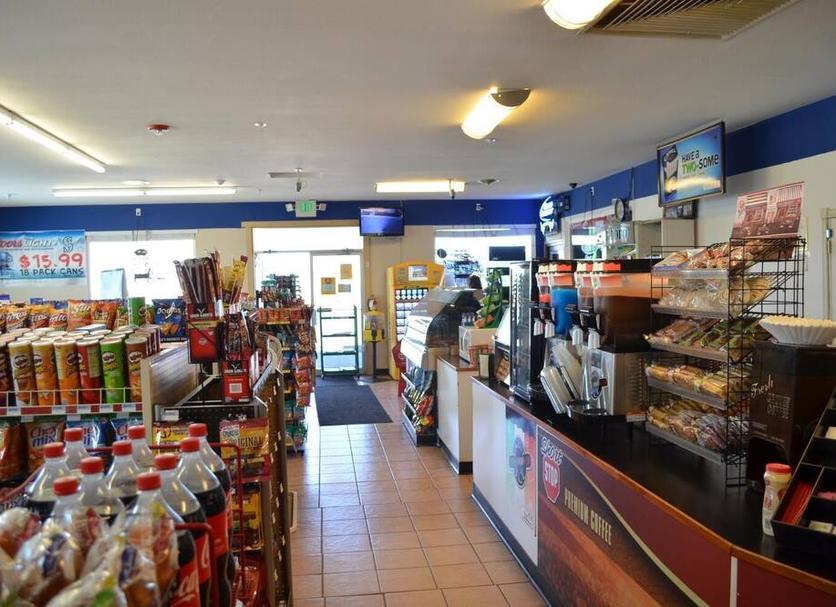 Shop Photo