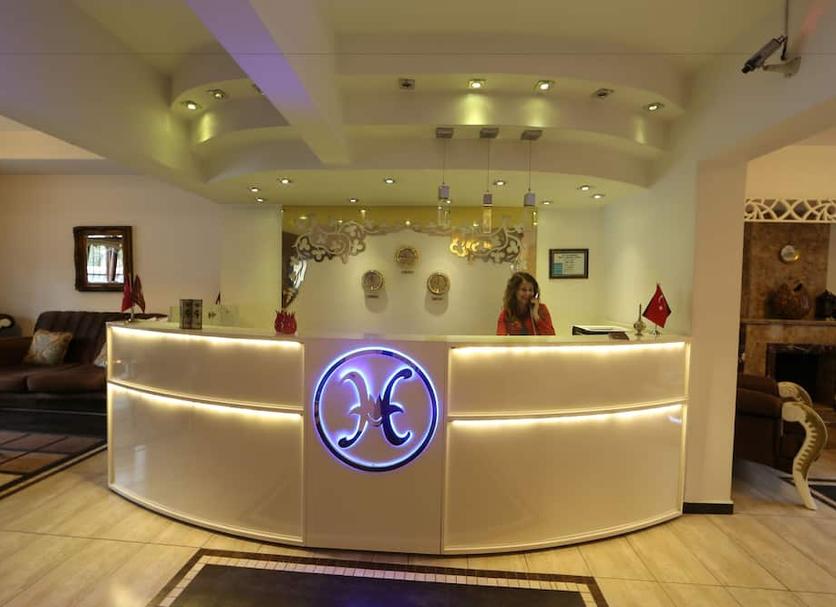 Front desk Photo