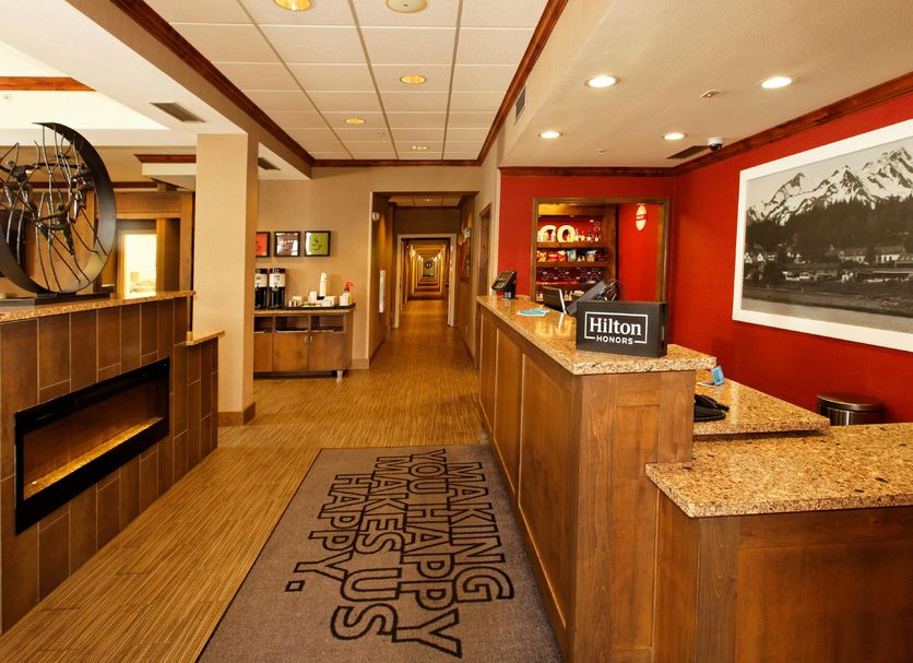 Front desk Photo