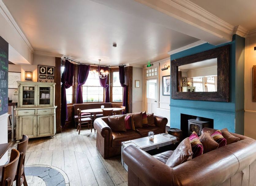 Lounge Photo