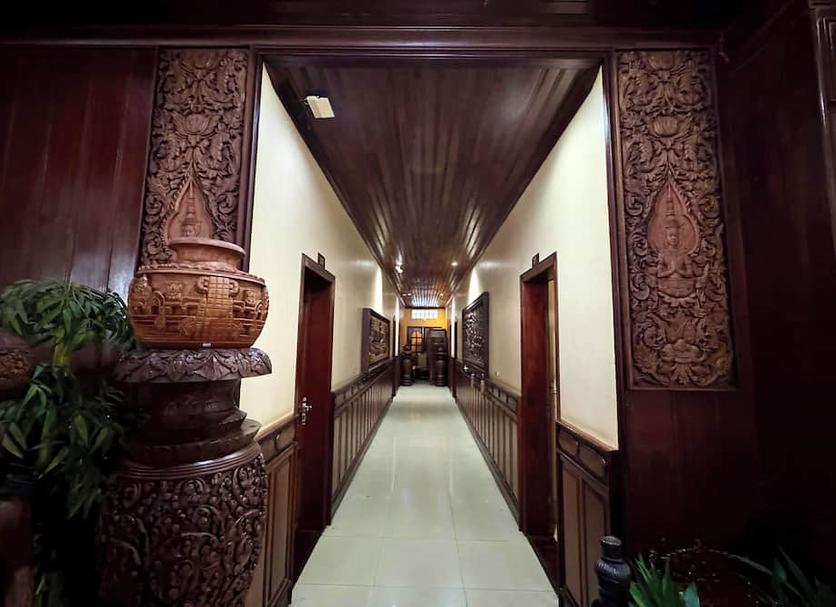 Hallway Photo