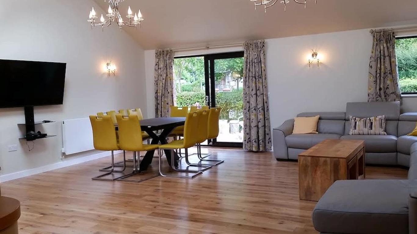 Tor Farm Lodge