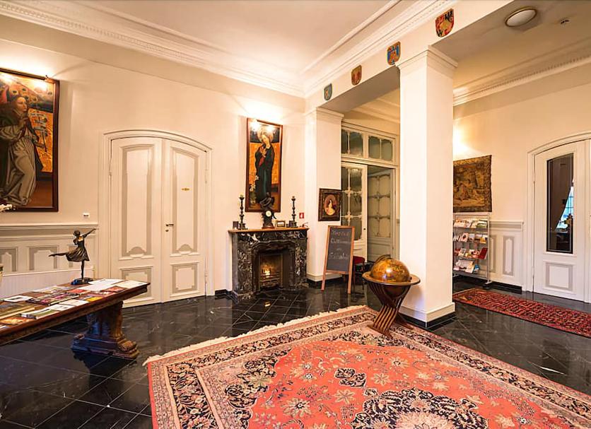 Lobby Photo