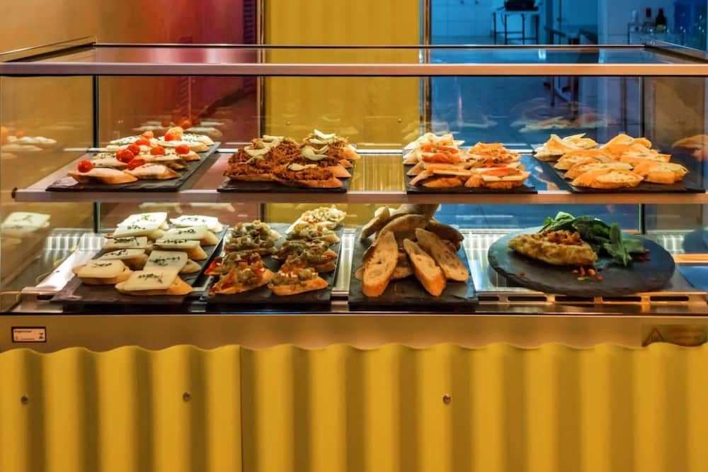 Buffet Photo