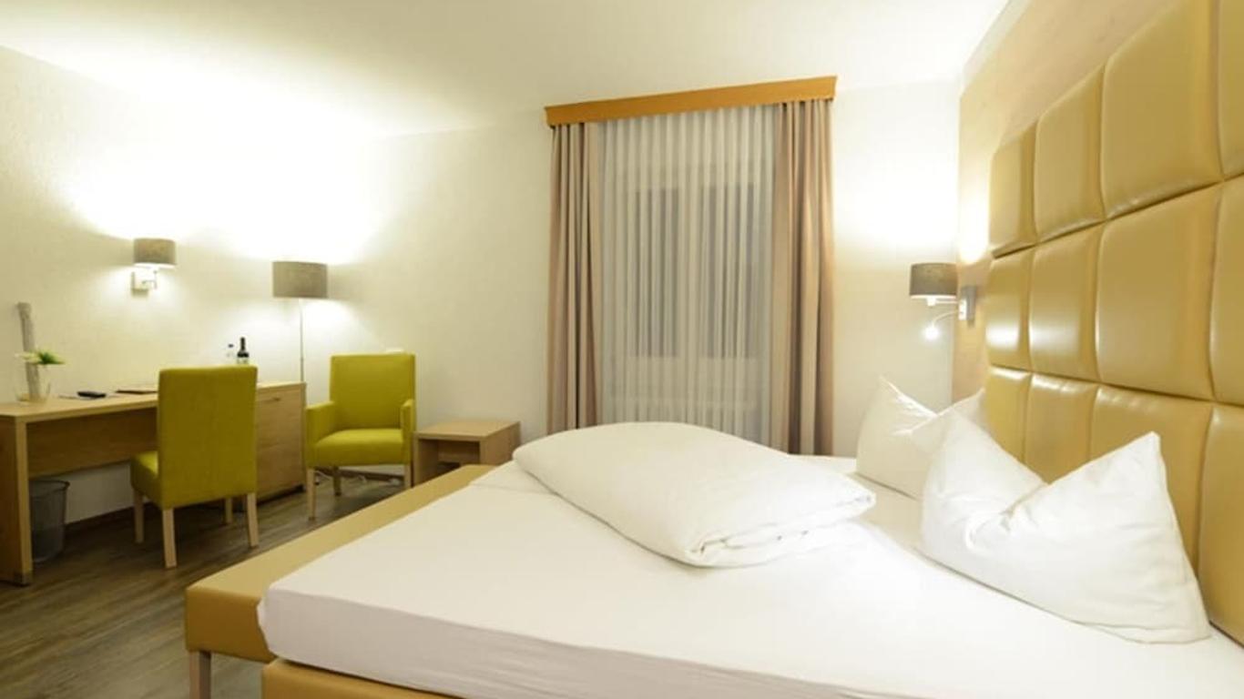 Land-gut Hotel zum Löwen Garni