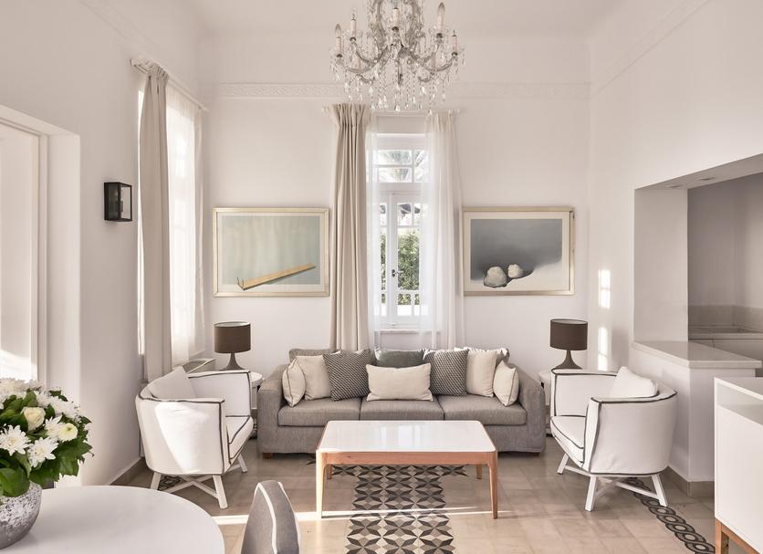 Living room Photo
