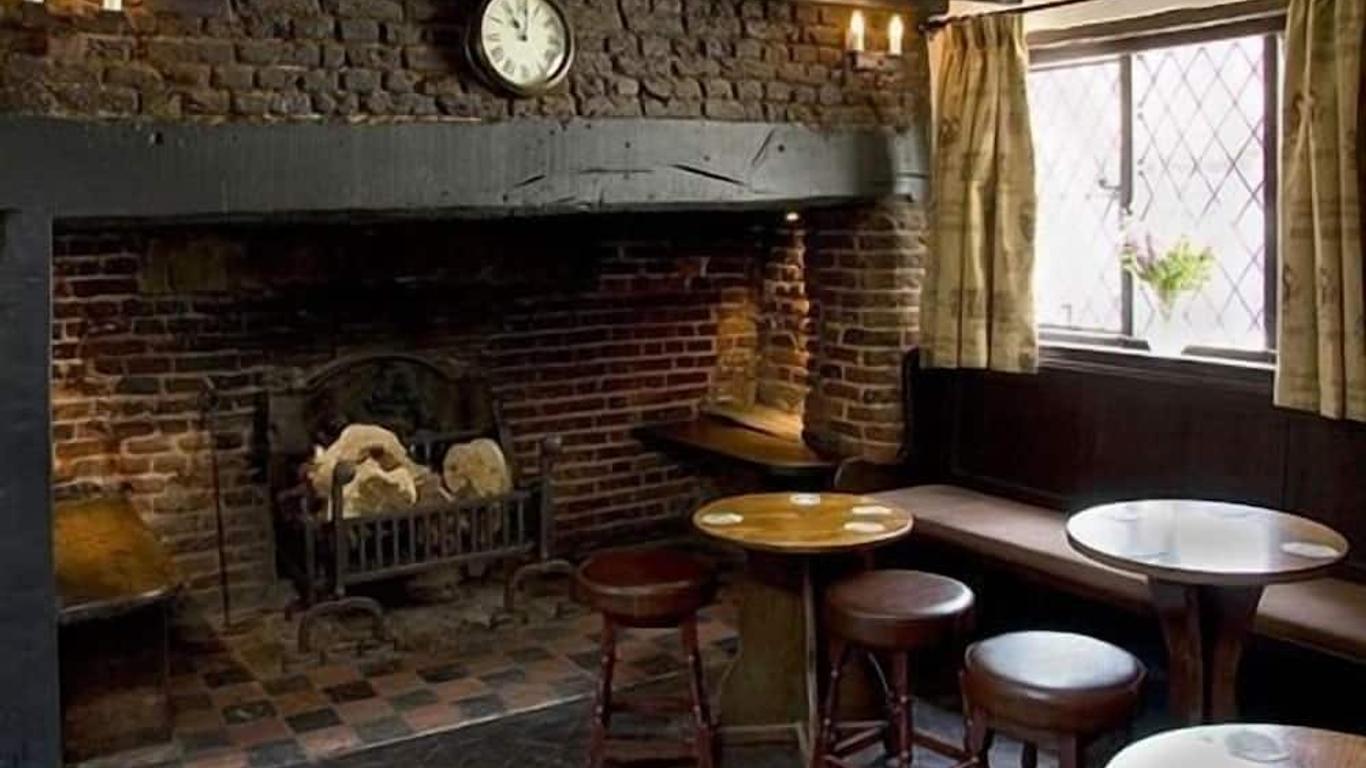 The Brocket Arms