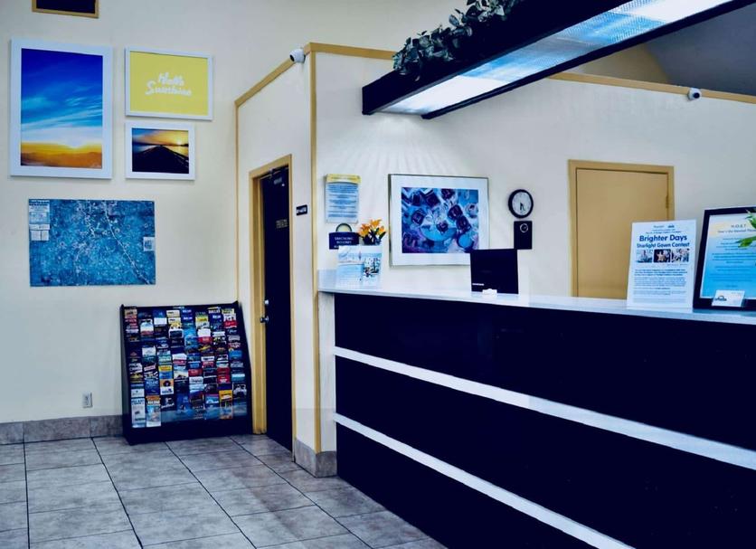 Front desk Photo