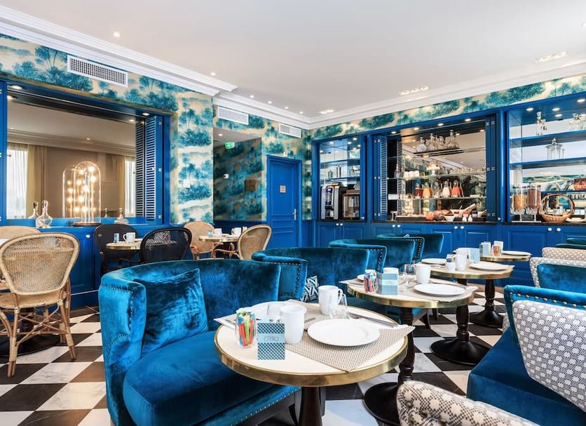 Restaurant Photo
