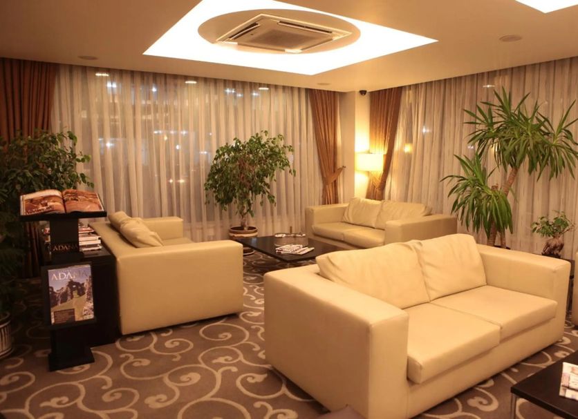 Lounge Photo