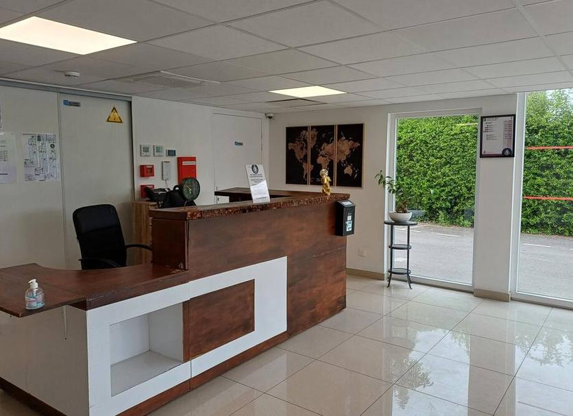 Front desk Photo