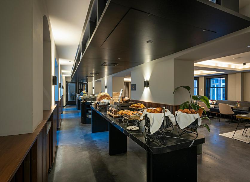 Buffet Photo