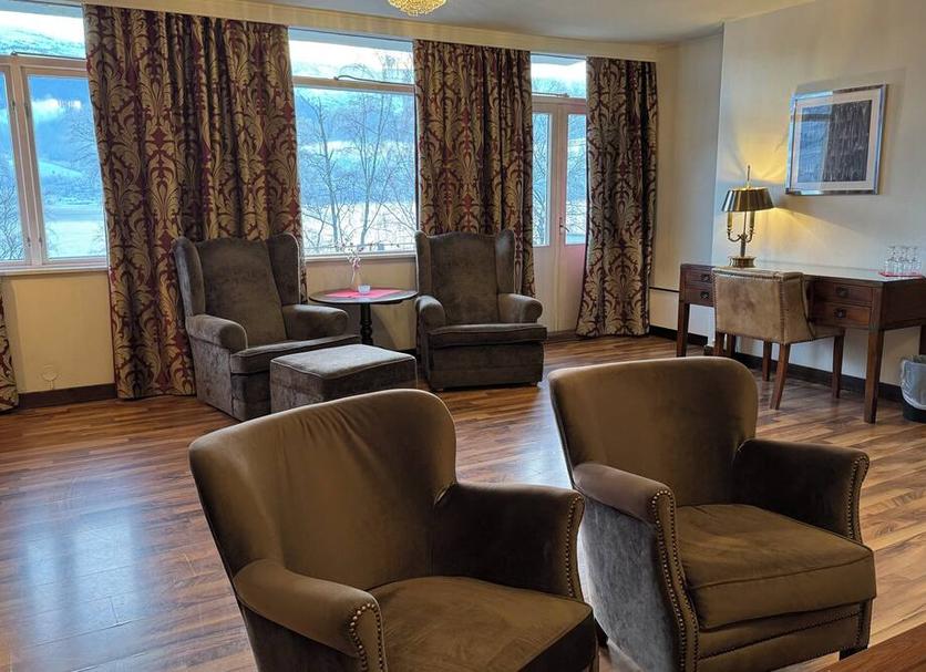 Lounge Photo